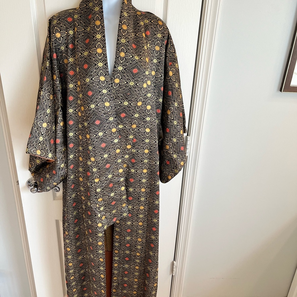 Elegant Vintage Authentic Silk Geometric Kimono